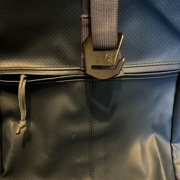 Chrome Yalta 2.0 roll top backpack in navy - in great condition!